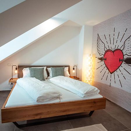 Ferienwohnung Moselherz - Urlaub Im Wein- Und Ferienort Bekond Exteriör bild